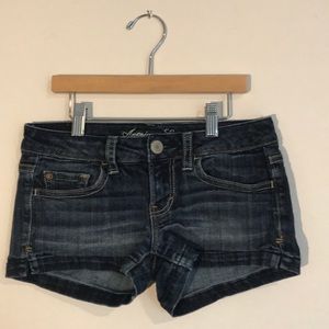 American Eagle low waisted jean shorts